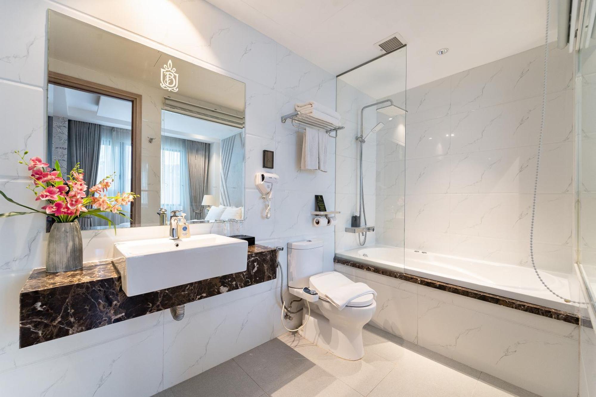 הו צ'י מין סיטי Nicecy Hotel Suites & Spa מראה חיצוני תמונה